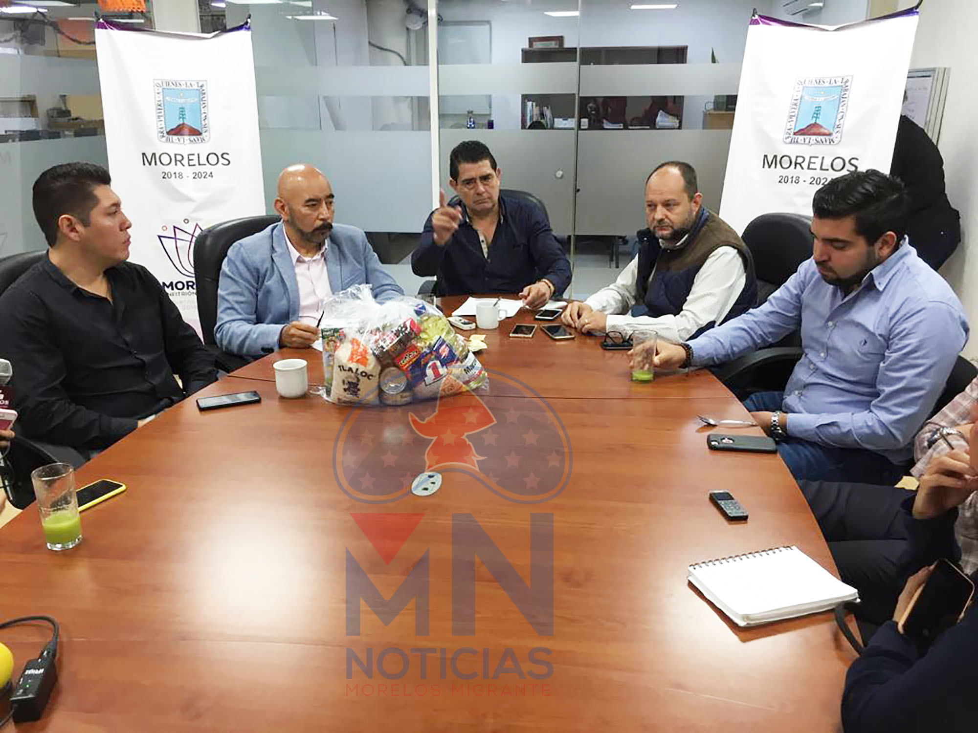 Gilberto Alcalá Pineda y Rodrigo Botello en conferencia de prensa. Foto Máximo Cerdio