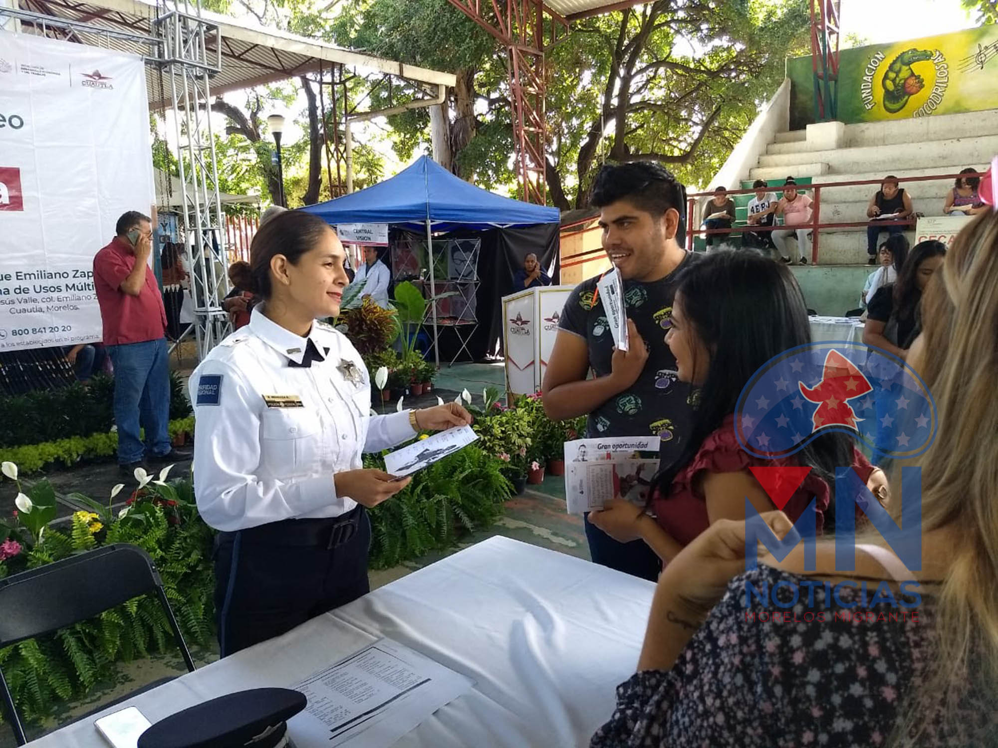 Jóvenes en la feria de Empleo. Foto Rosy Linares