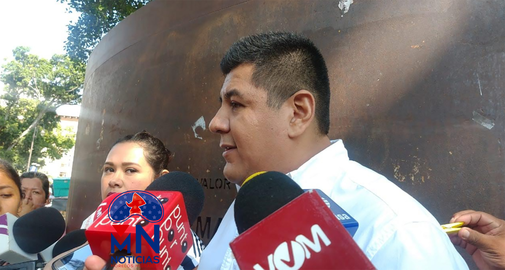 Benhur Hernández en conferencia de prensa. Foto Máximo Cerdio