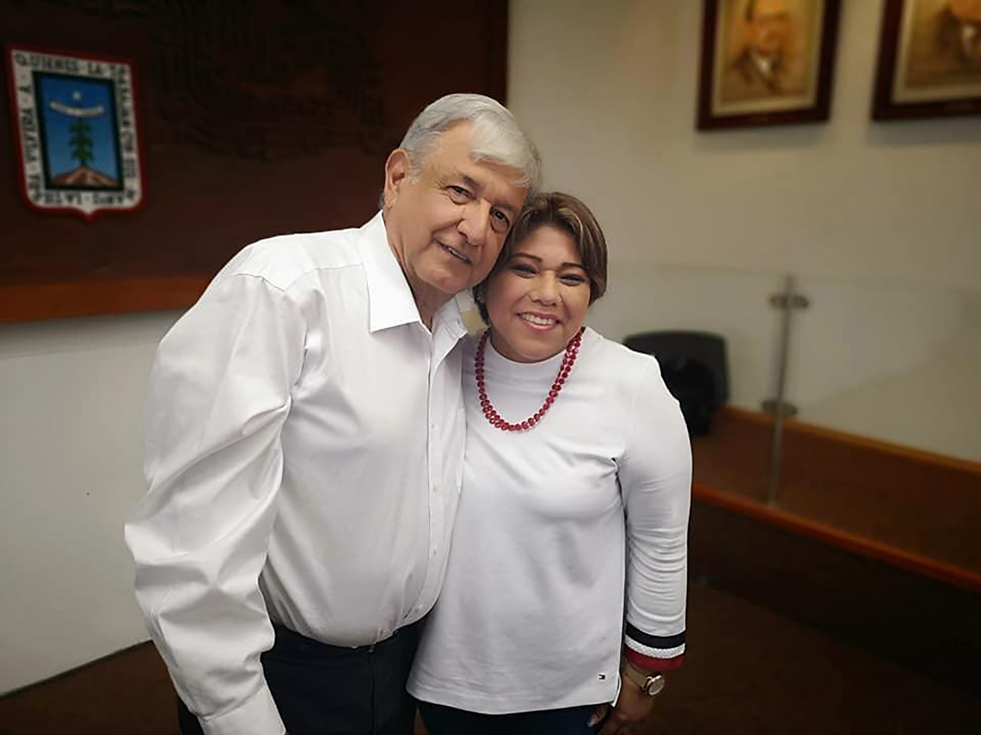 Ariadna Barrera Vázquez y Andrés Manuel López Obrador. Foto cortesía3