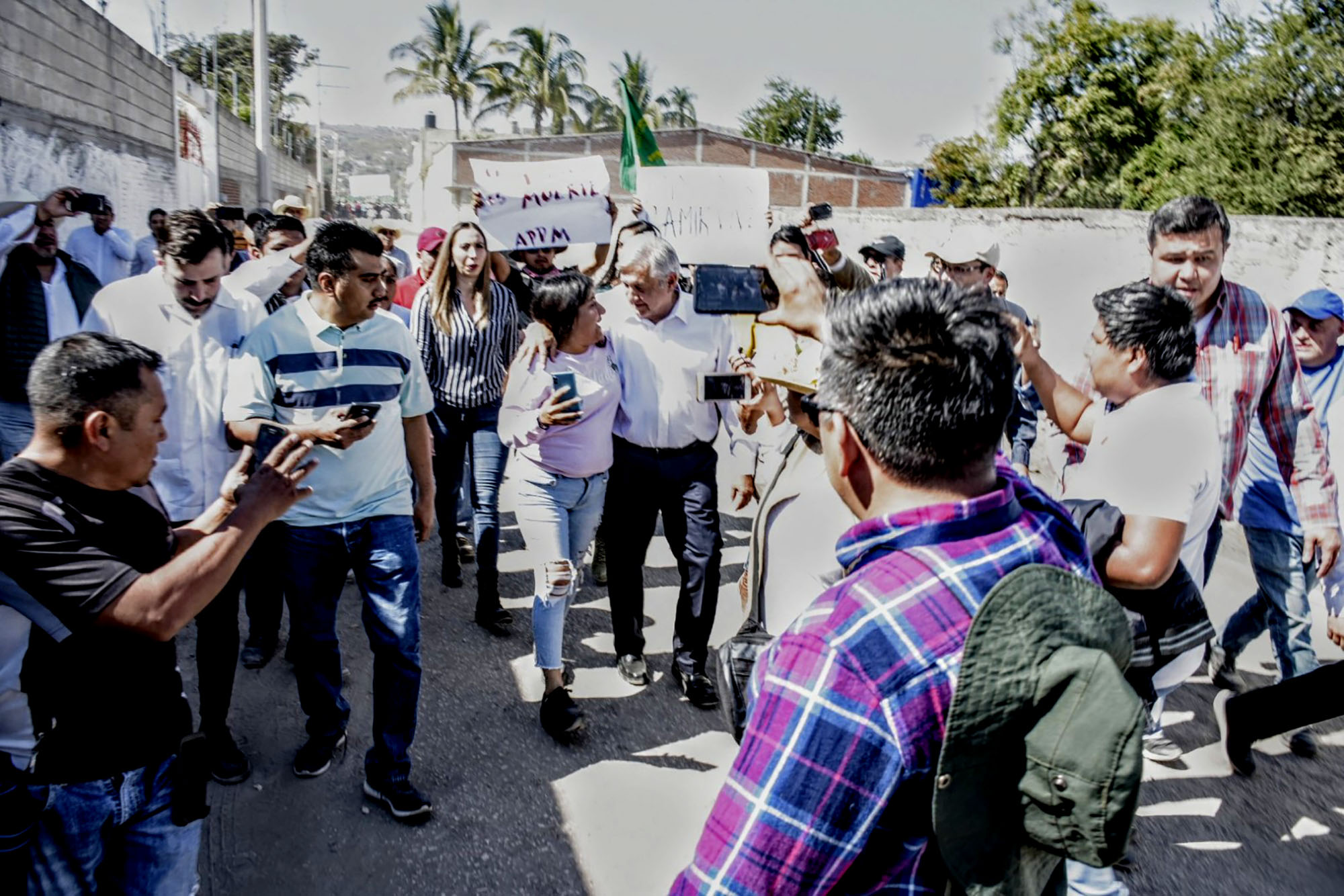 Andrés Manuel López Obrador en Anenecuico. Foto Máximo Cerdio