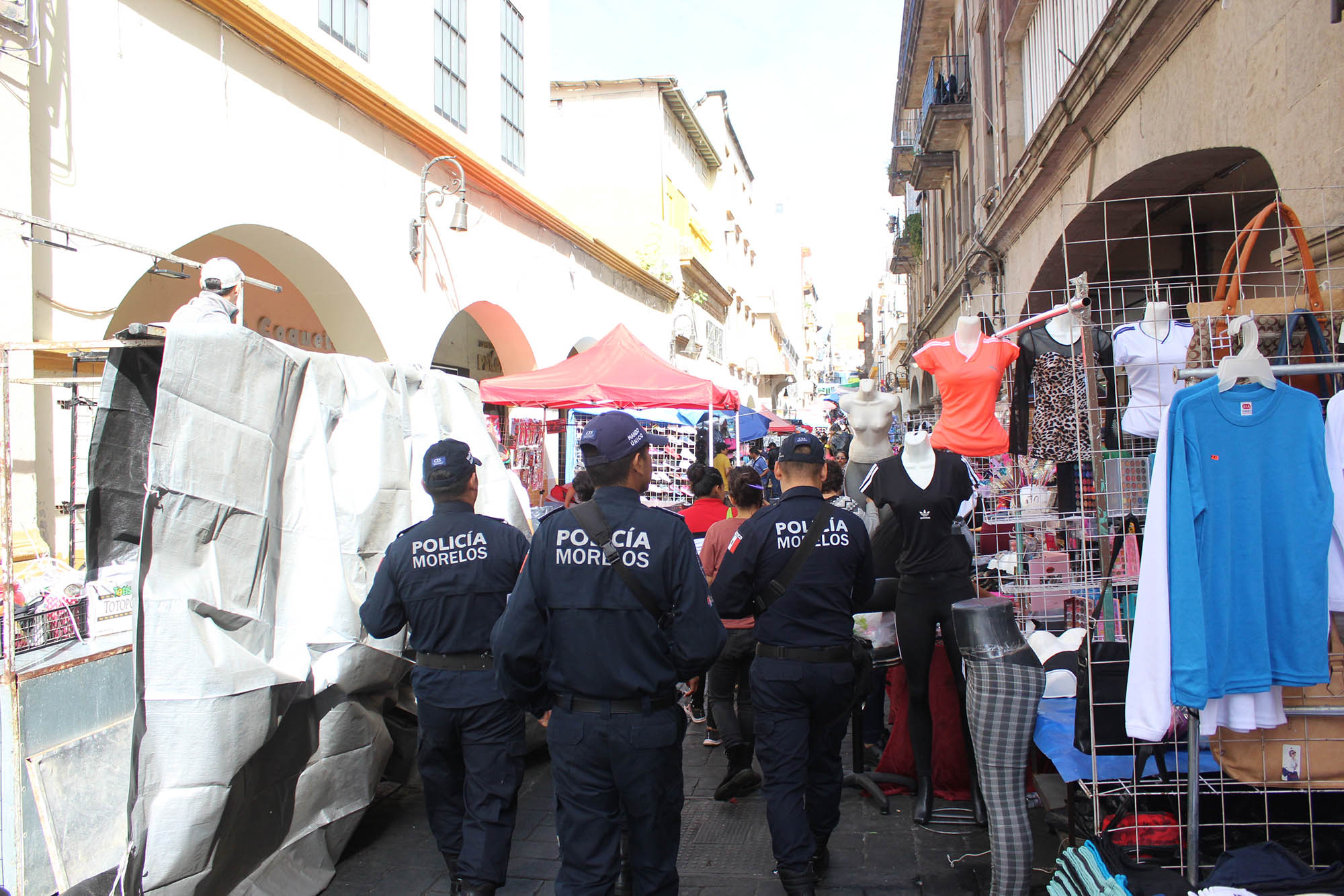 Vendedores en la calle Guerrero. Foto cortesía