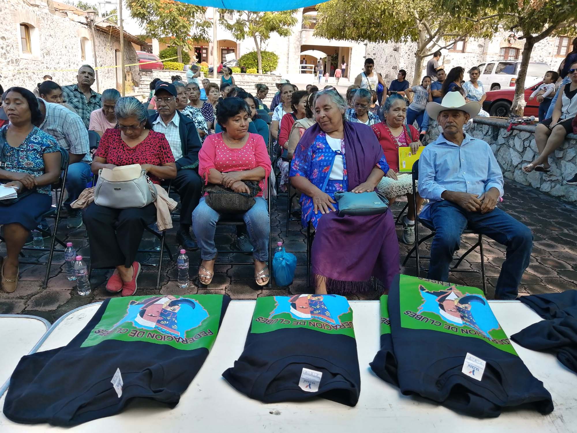 Capacitando a los familiares de migrantes. Foto Máximo Cerdio