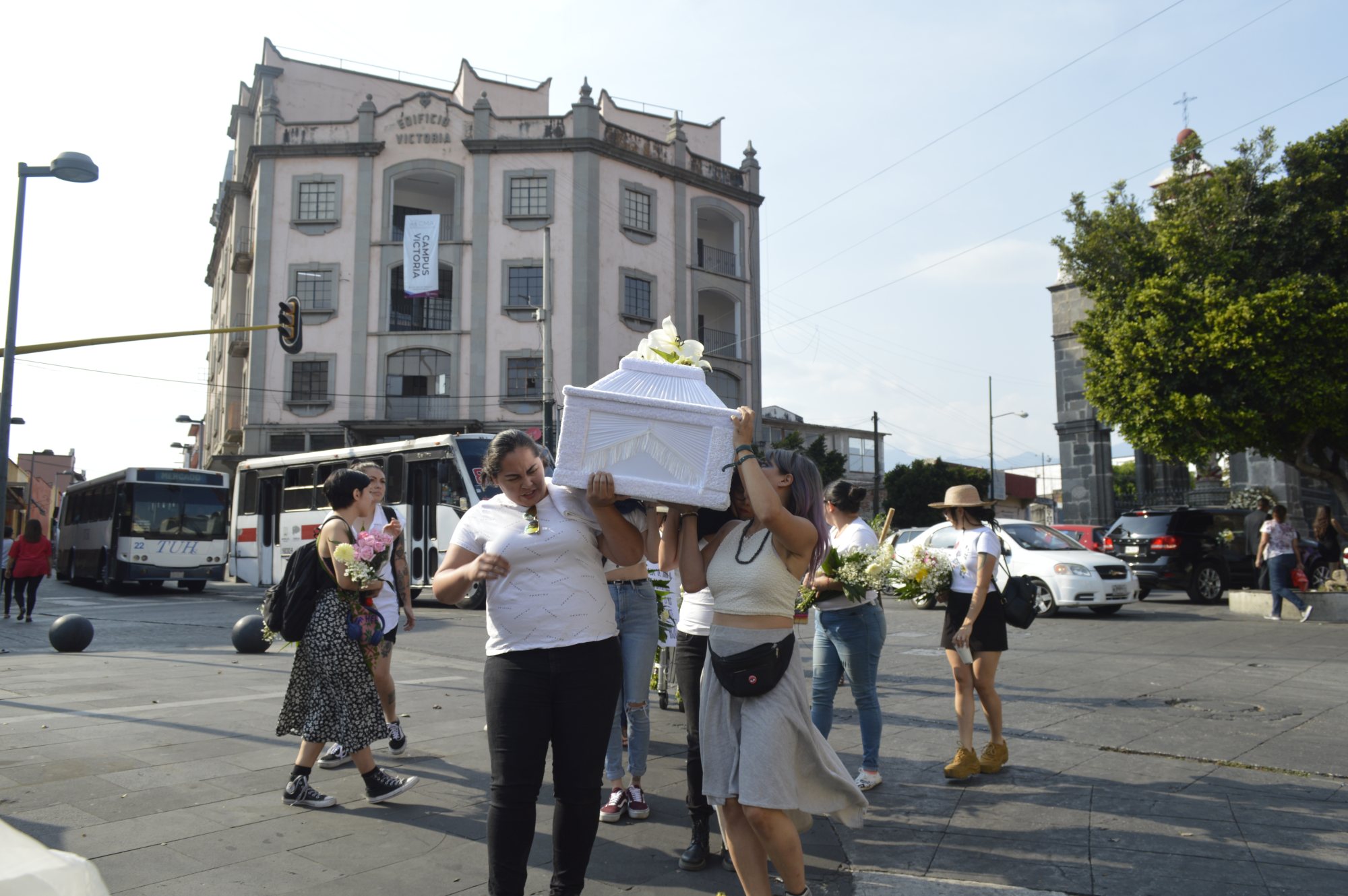 Procesión fúnebre simbólica. Foto Fernanda Cerdio