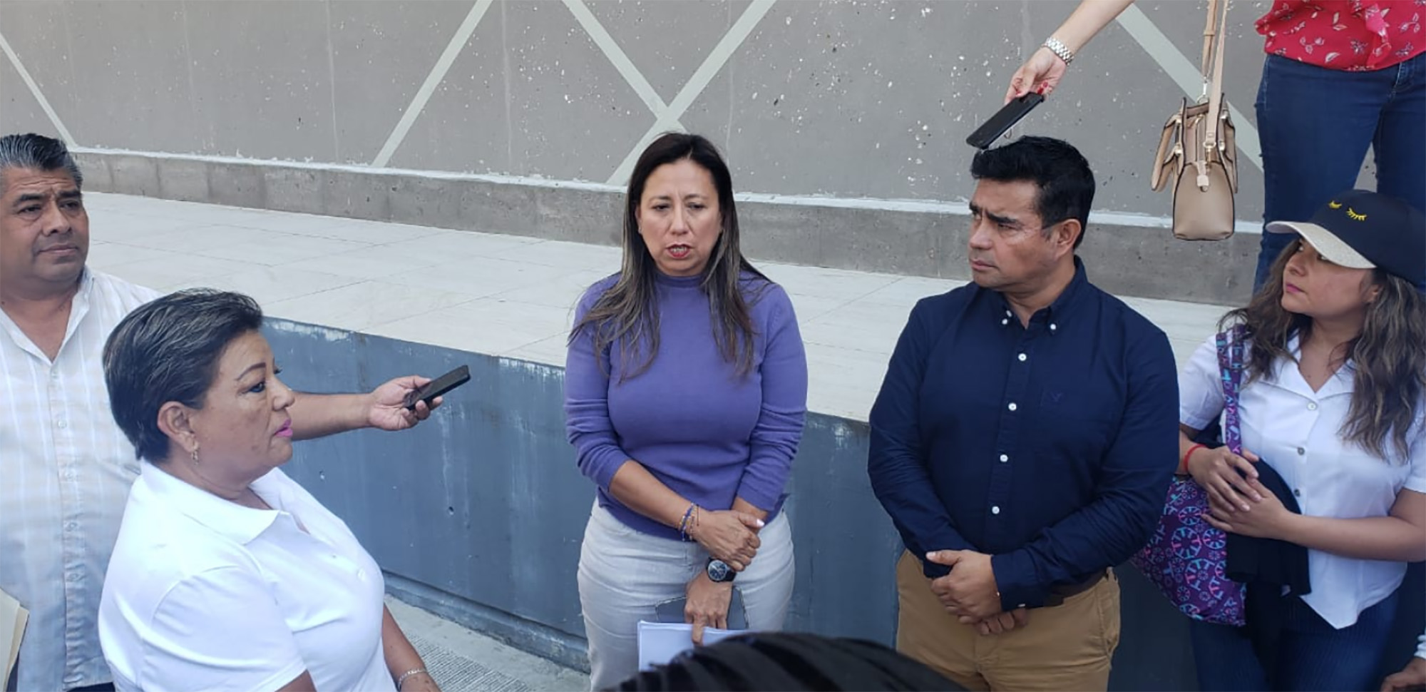 Diputados atienden a sindicalizados. Foto cortesía