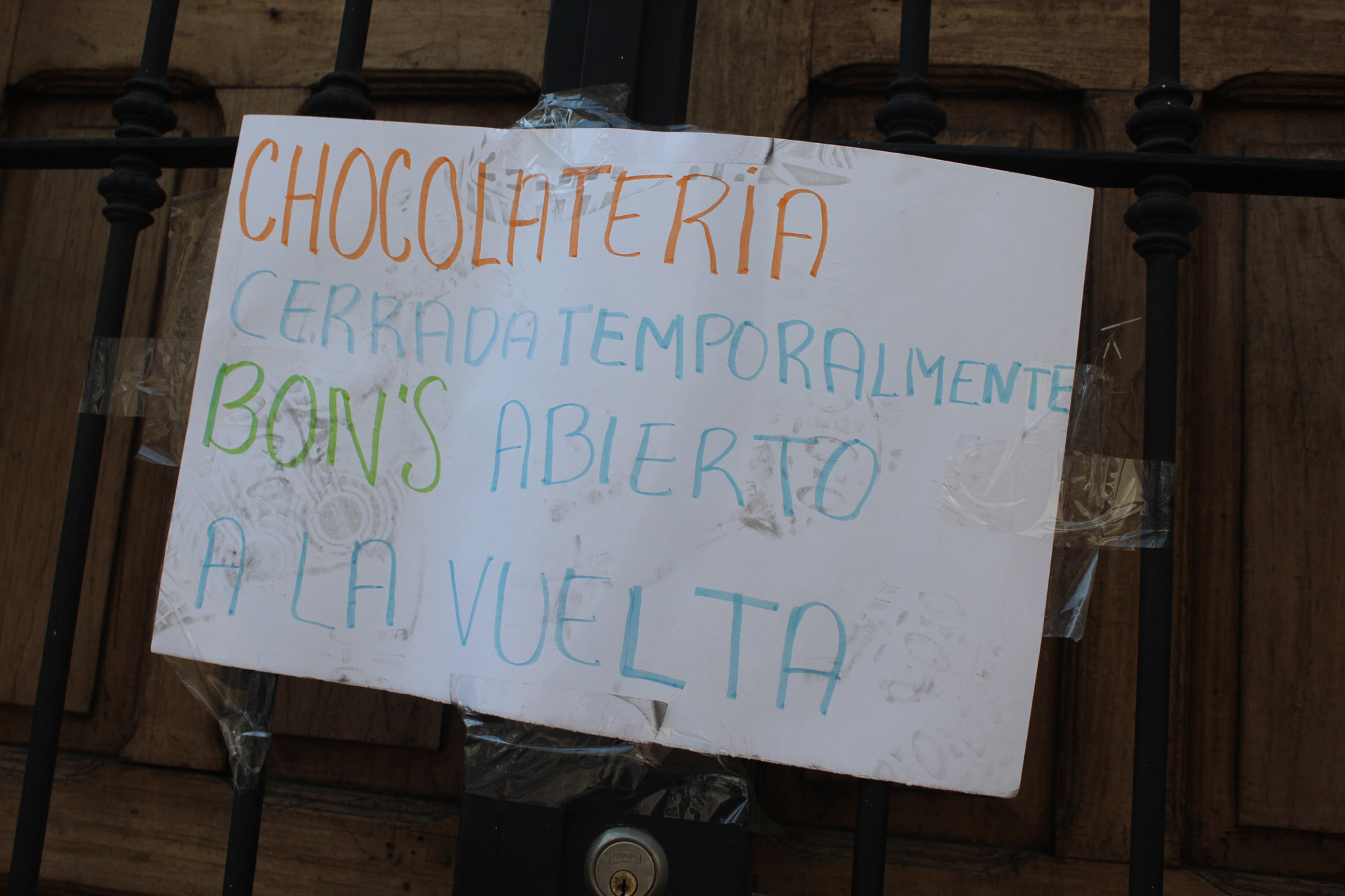 Negocio en el centro cerrado por contingencia. Foto cortesía