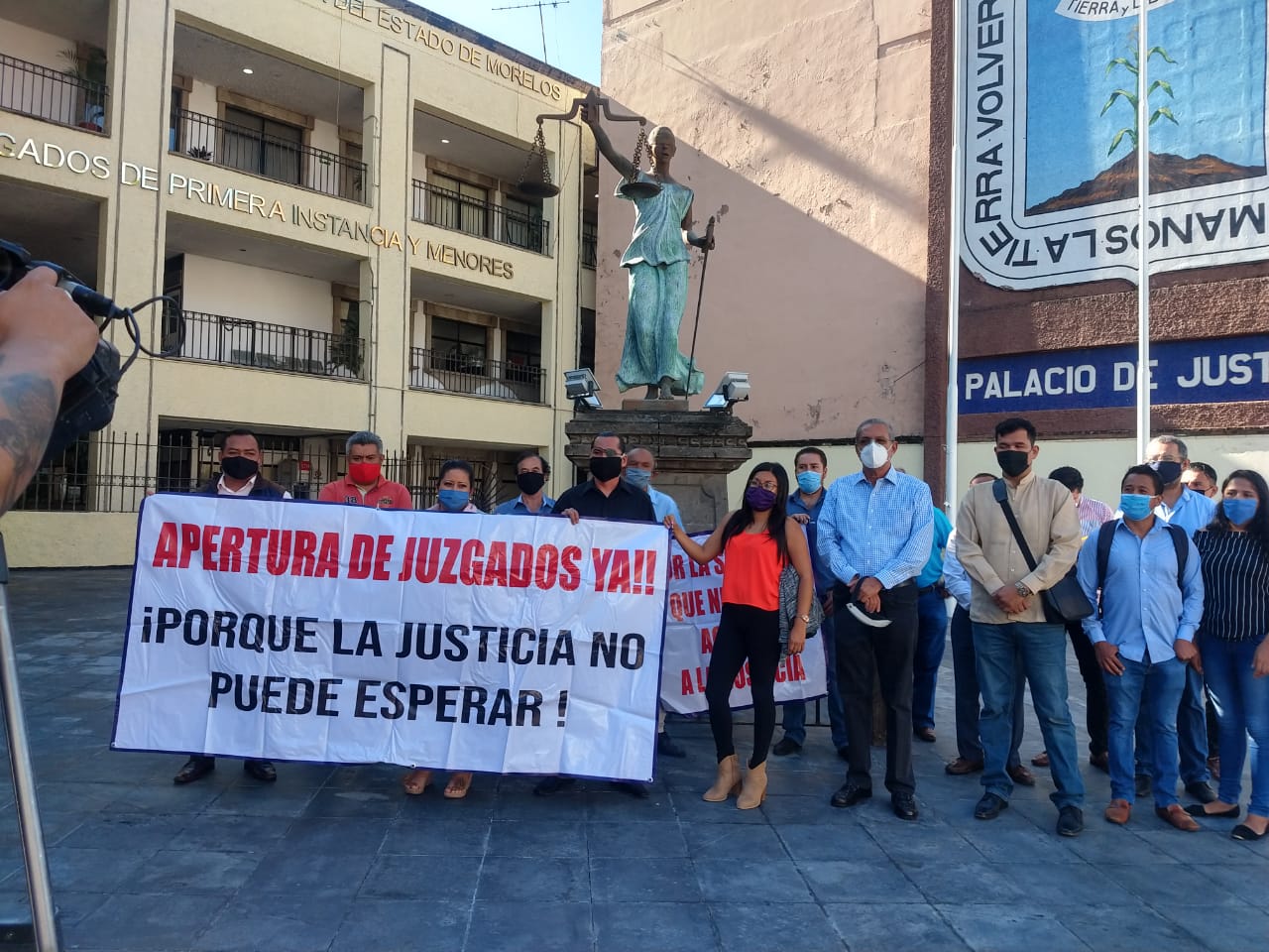 Abogados protestan en el Tribunal Superior de Justicia 