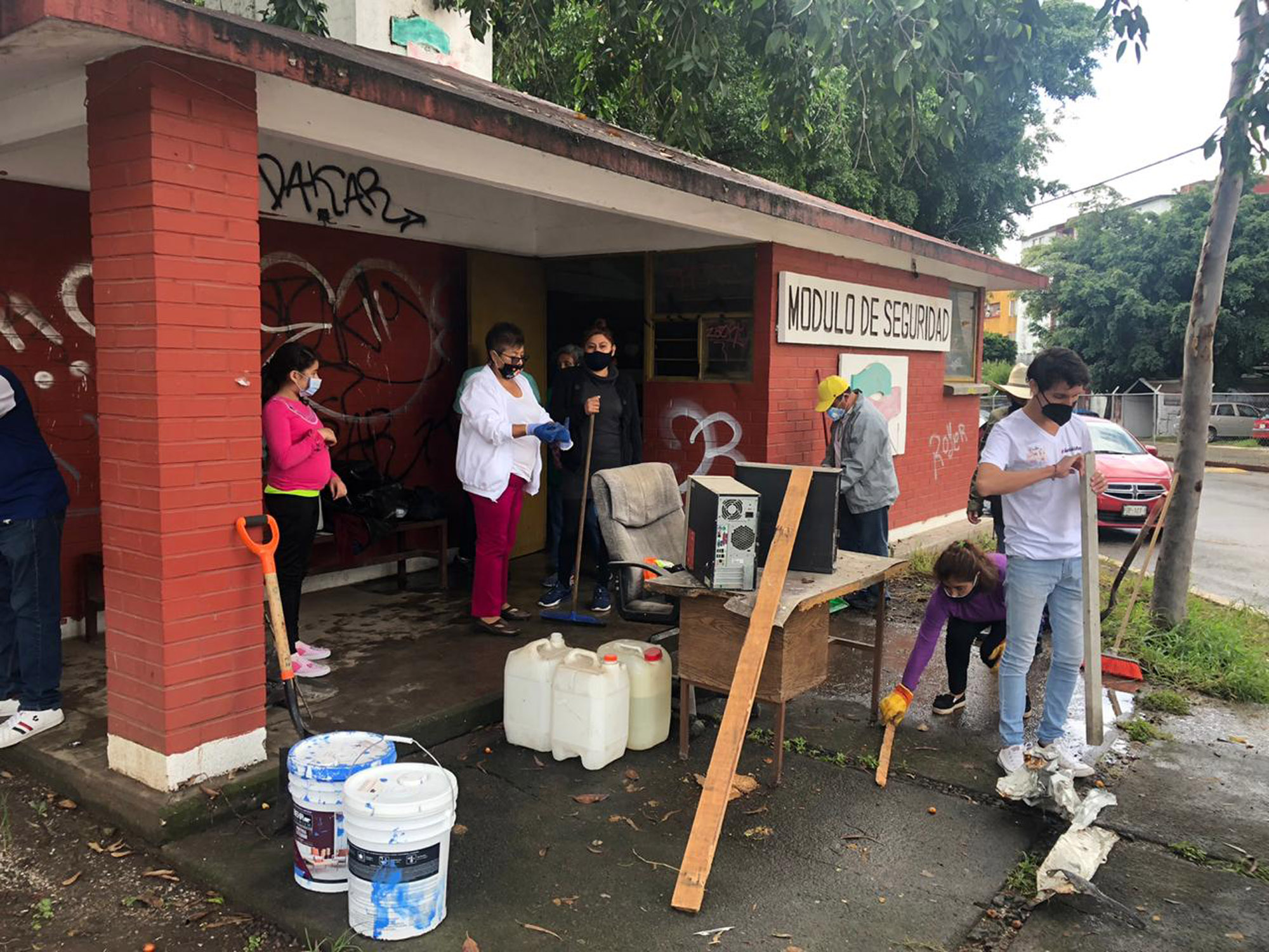 Vecinos de Ciudad Chapultepec en módulo. Foto cortesía