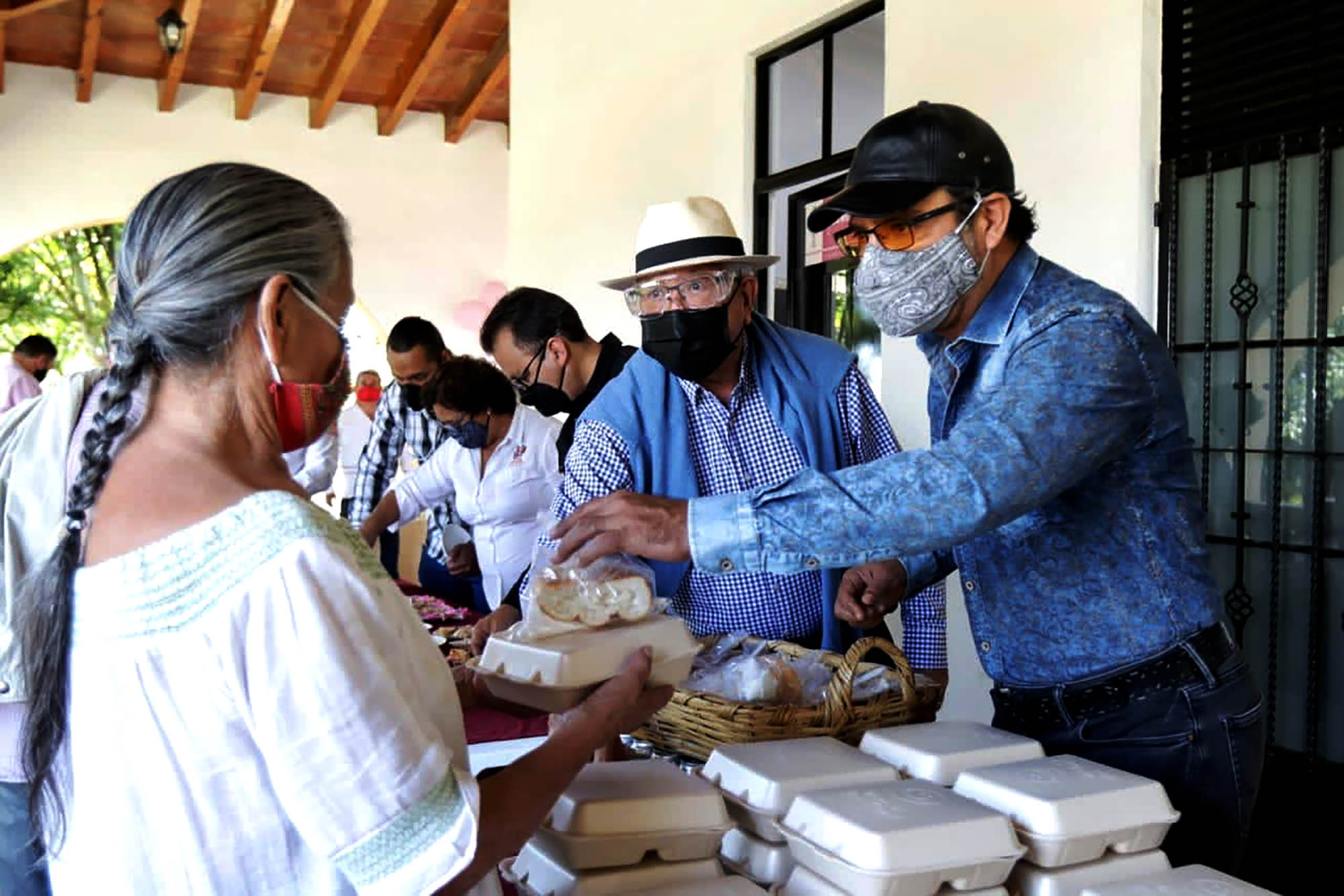 Antonio Villalobos y César Salgado Castañeda