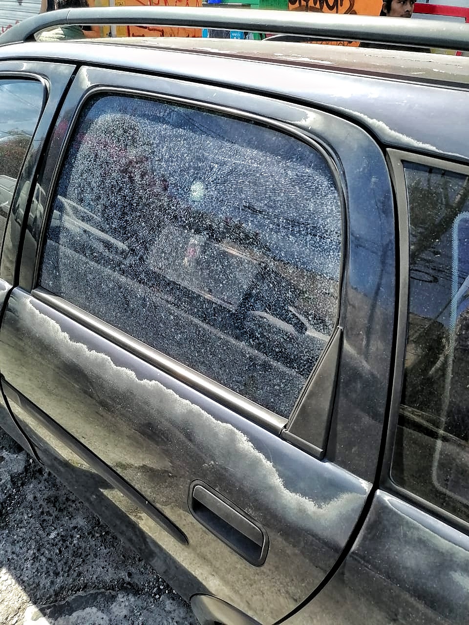 Cristalazo en San Antón 