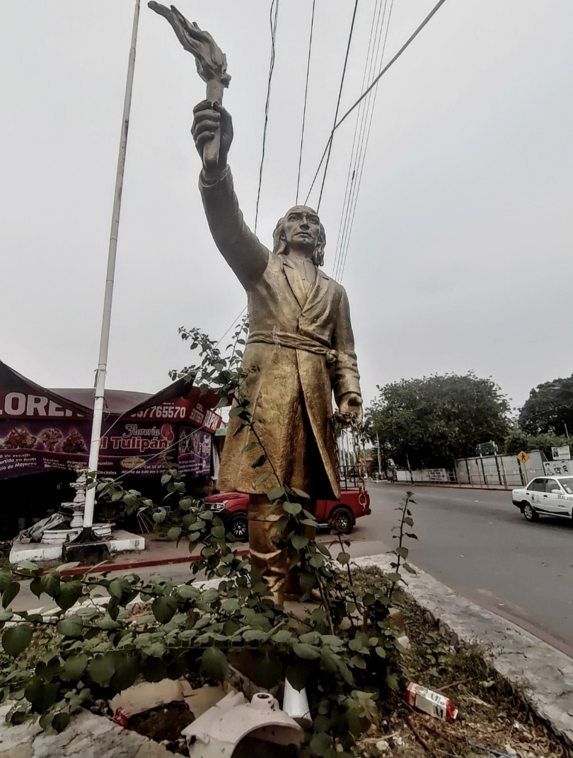 Estatua de Miguel Hidalgo 