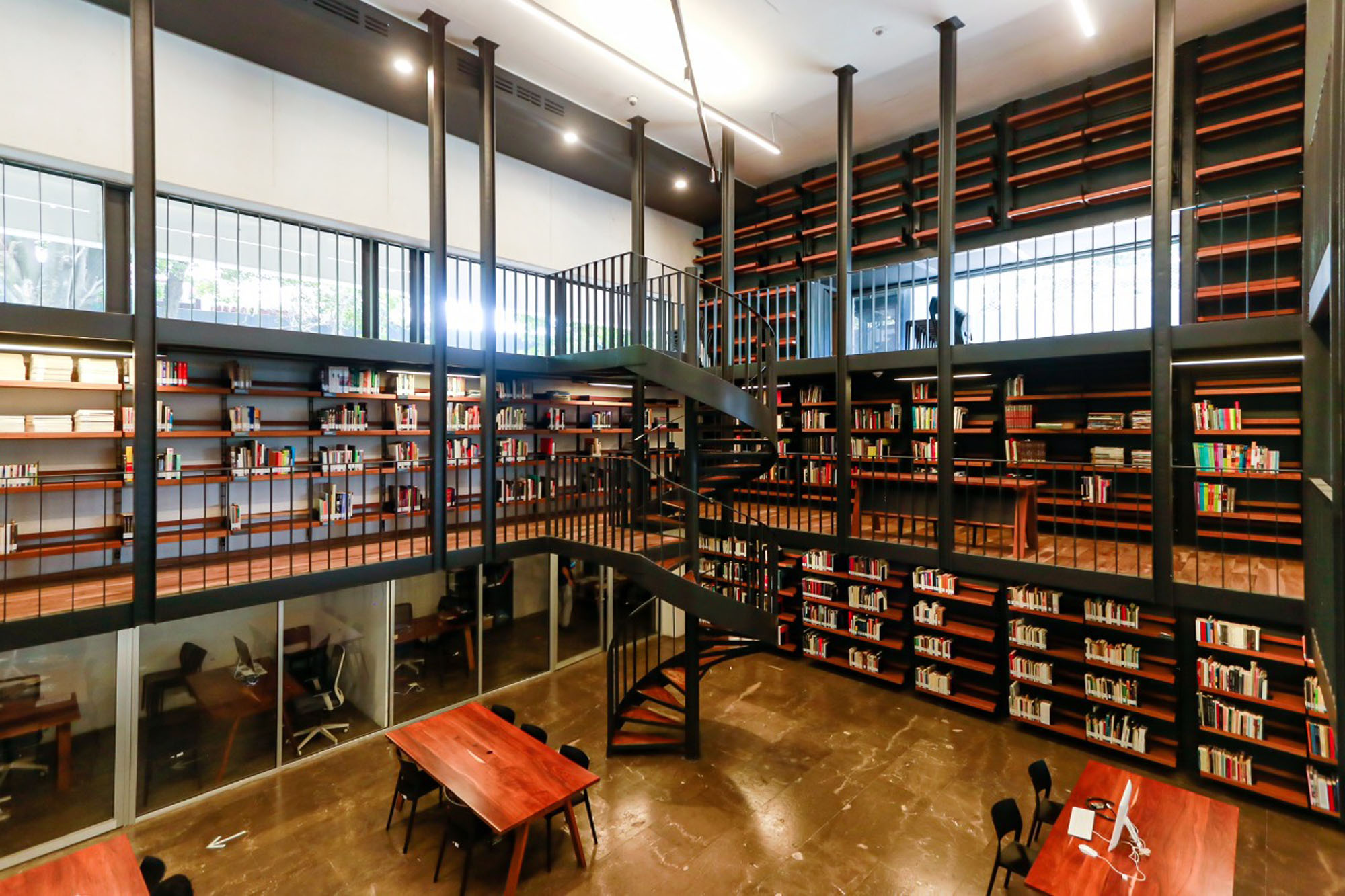 Biblioteca del MMAC