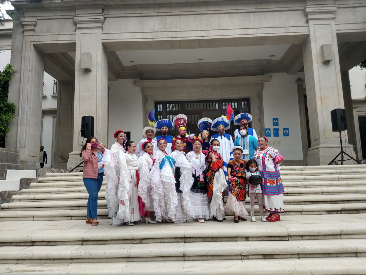 Dinastía Folklórica