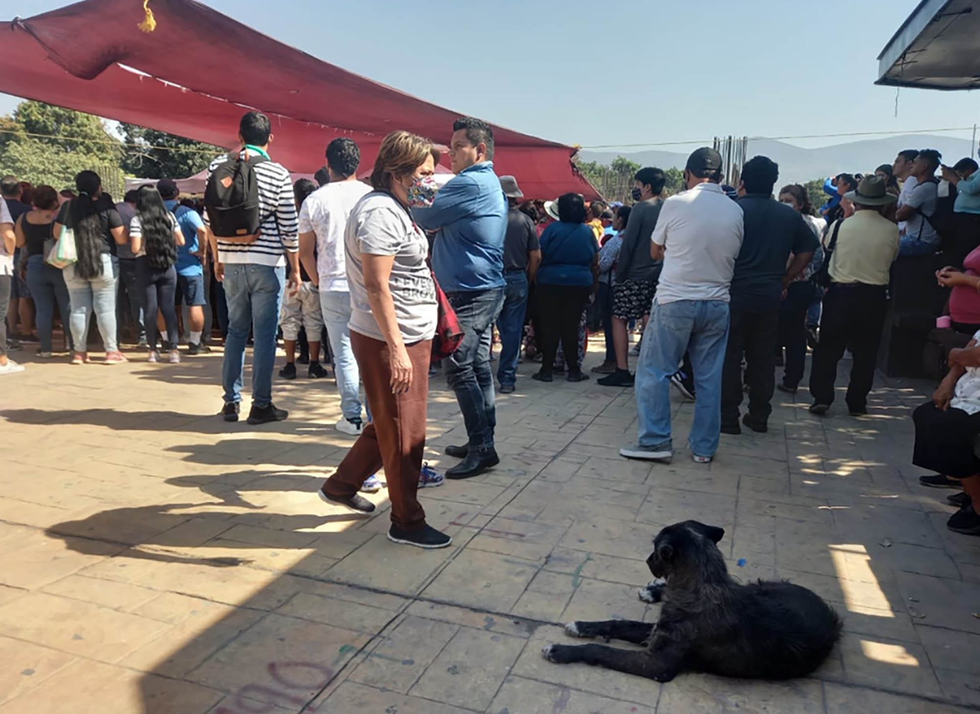 Cabildo abierto en Zapata 