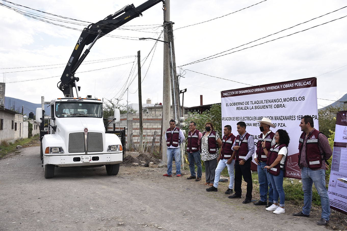 Carlos Franco Ruiz y su cabildo en la Ampliación C. Manzanares