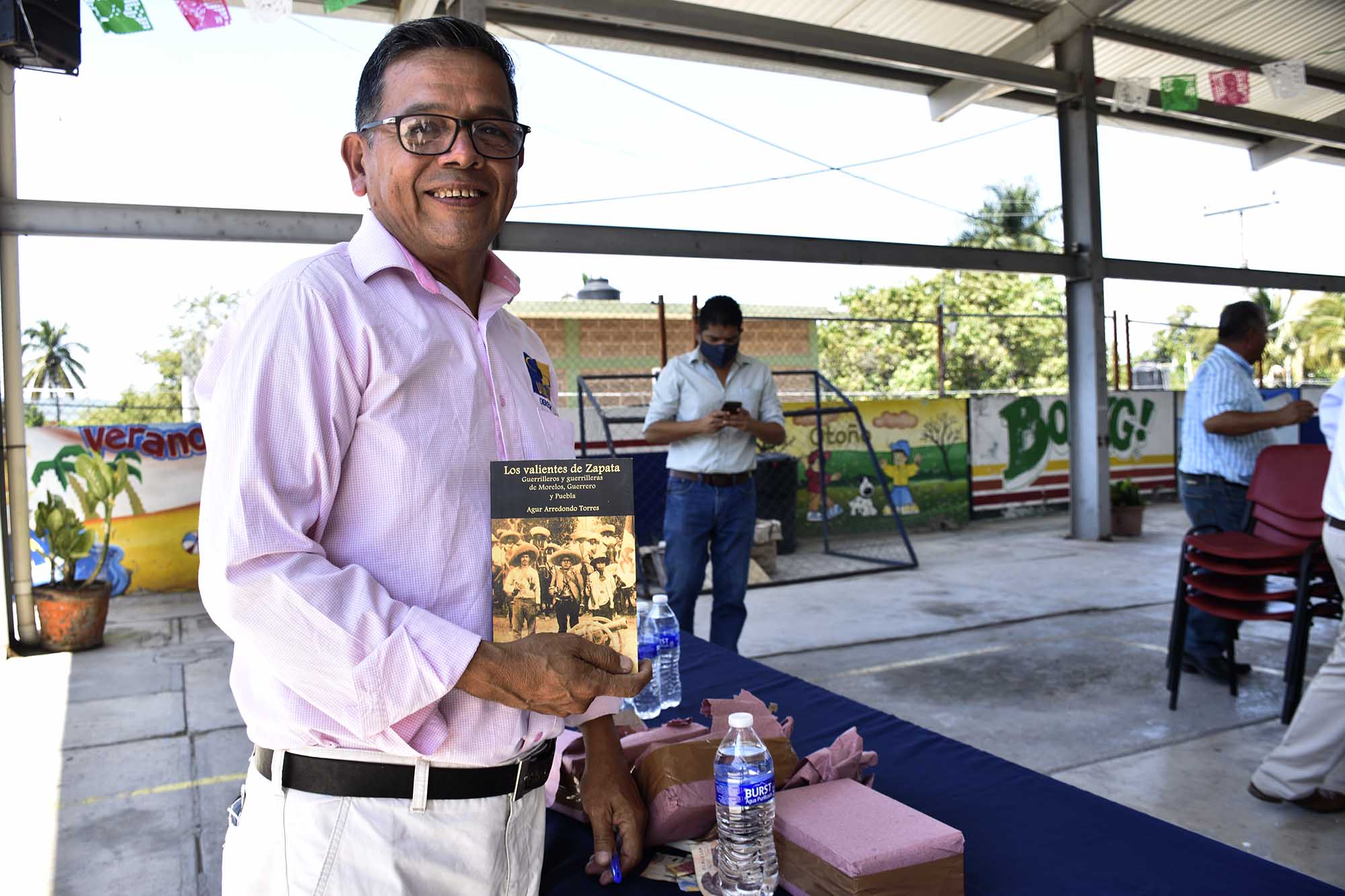 Agur Arredondo y Los valientes de Zapata