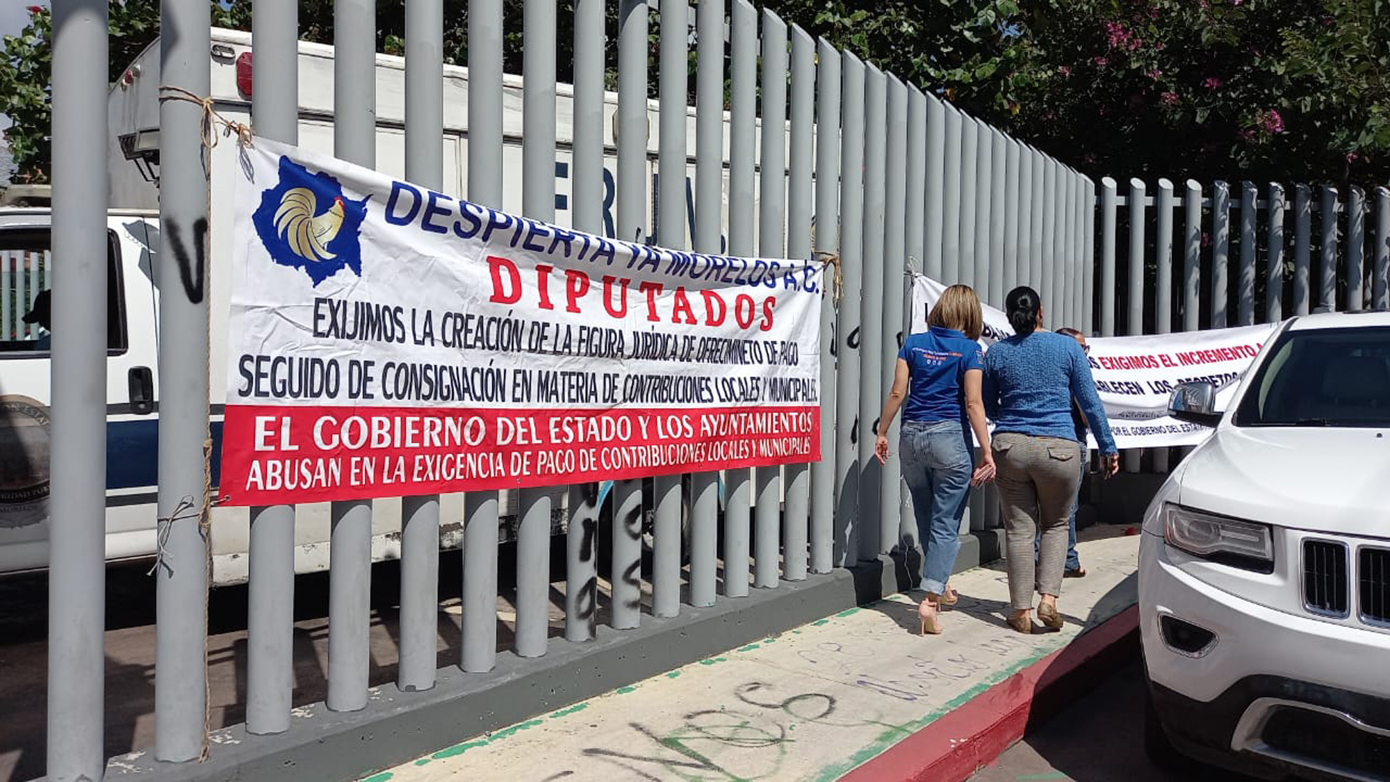 Protesta ante el Congreso del Estado