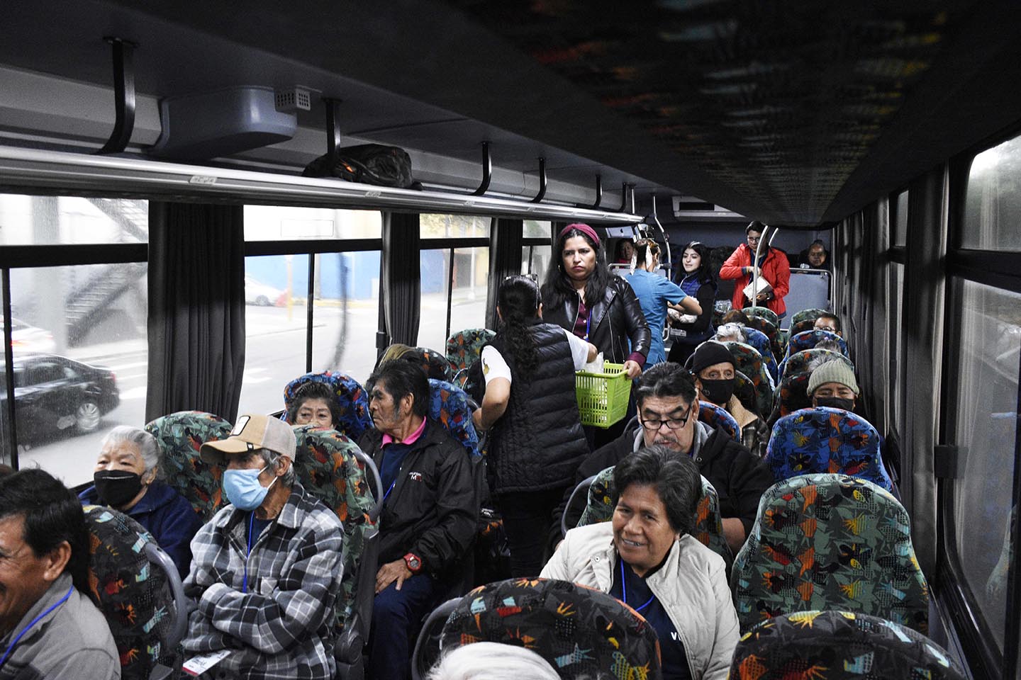 Beneficiarios en autobús 