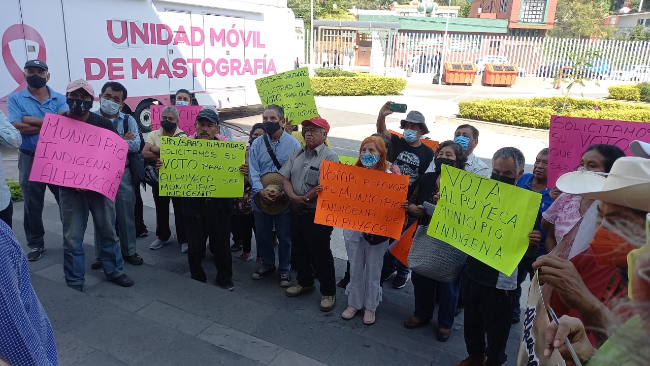 Manifestantes en el Congreso 