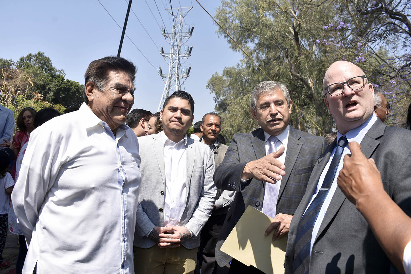 Con el alcalde José Luis Urióstegui