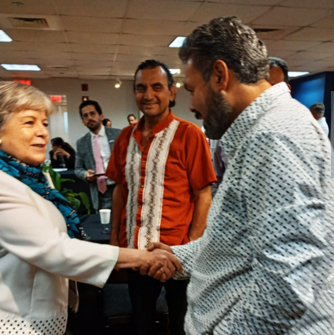 Manuel Castro y Gonzalo Pérez con la canciller Alicia Bárcenas