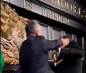 Agresión de Alejandro Moreno contra Gerardo Fenández Noroña